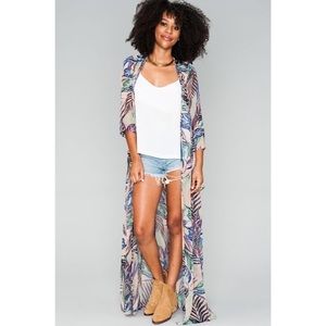 SMYM • Palm Funday Karmyn Cape - small